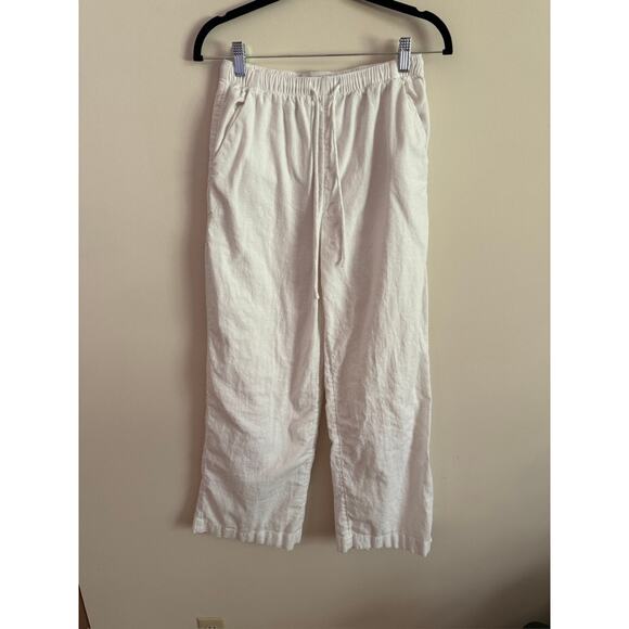 Abercrombie & Fitch Pants - Abercrombie & Fitch White Lined Pants